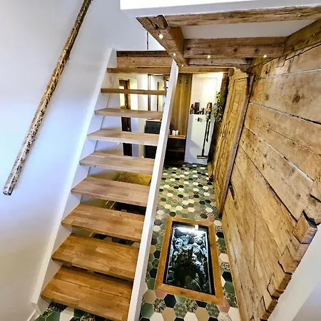 Oah 1870 Oldest House Holiday home Alesund