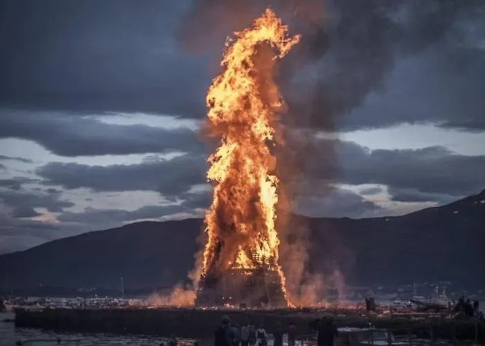 Oah 1870 Oldest House * Ålesund