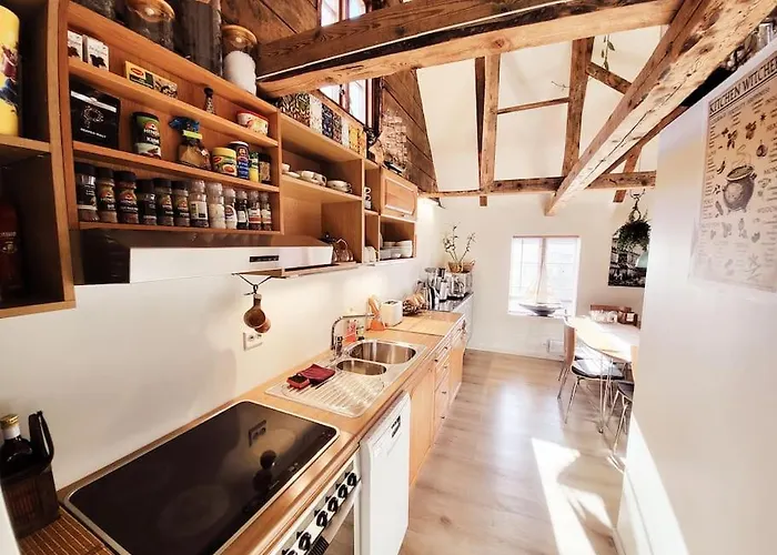 Vakantiehuis Oah 1870 Oldest House *