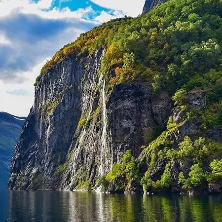 Nyaraló Oah 1870 Oldest House