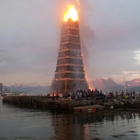 Oah 1870 Oldest House Nyaraló *