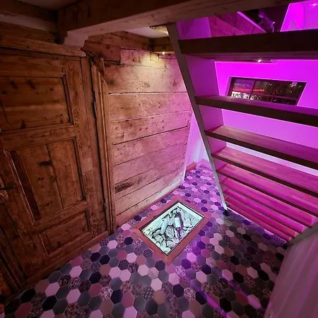 Oah 1870 Oldest House *