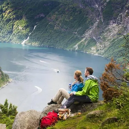 Oah 1870 Oldest House Nyaraló