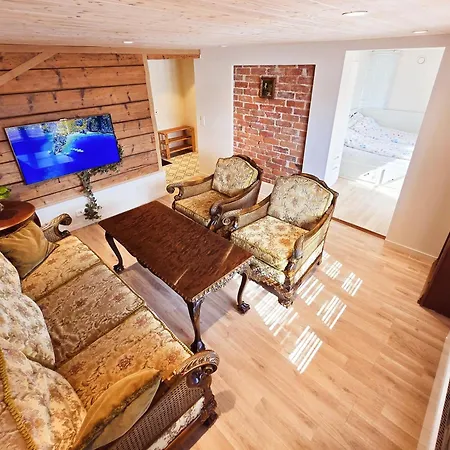 Oah 1870 Oldest House *